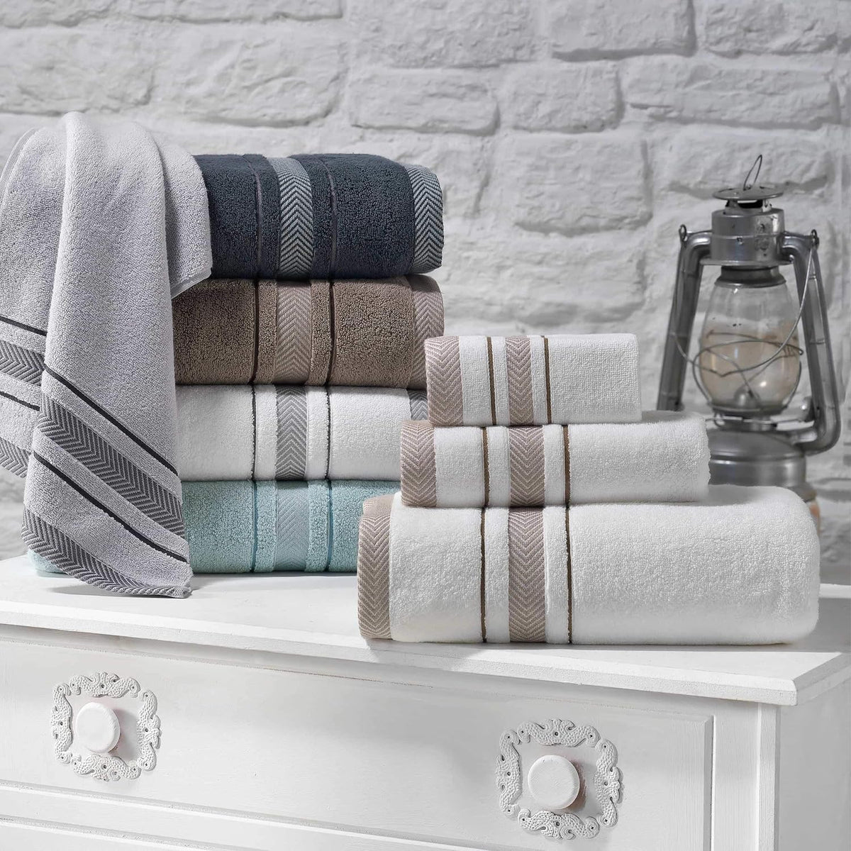 Bath Towels Set for Bathroom – Luxury 6-Piece Cotton Towels, Soft Absorbent & Quick Dry, 600 GSM Bath Towels for Bathroom, Hotel Spa Quality (White/Grey, 6- Bath Towel Set)